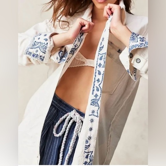 We The Free Free People Two To One Shirt in Ivory Combo Size Large NWOT - Picture 11 of 12